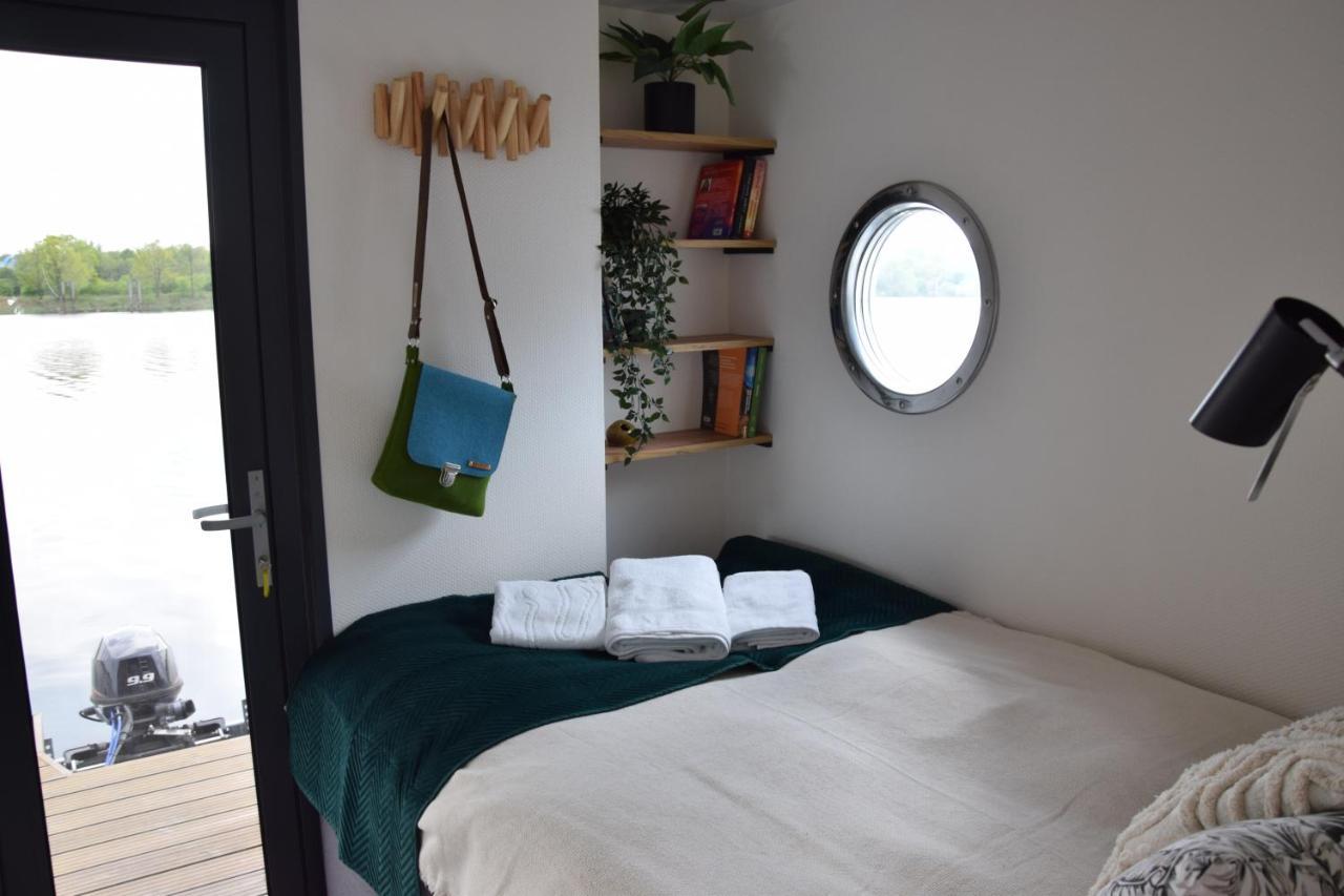 Lemuria Houseboat - Plywajacy Domek Na Wodzie Breslavia Exterior foto