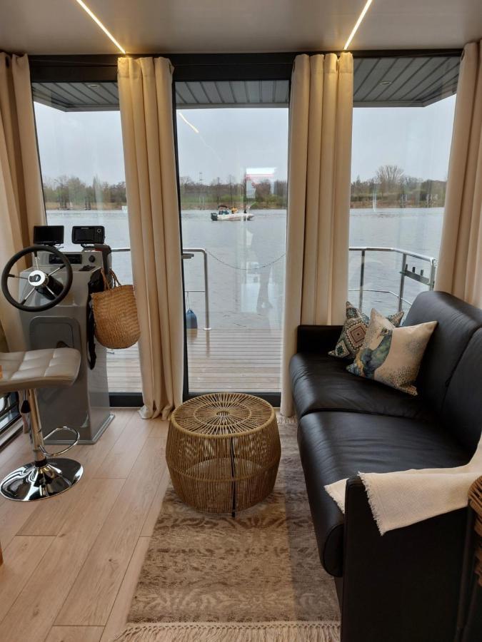 Lemuria Houseboat - Plywajacy Domek Na Wodzie Breslavia Exterior foto